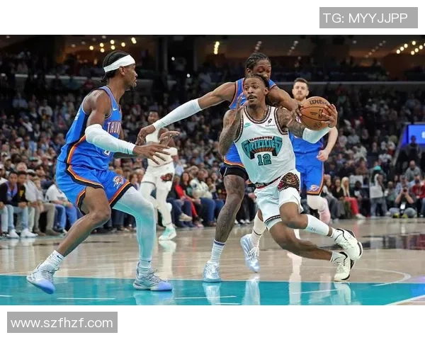 莫兰特单场35分带队逆转 半场25分爆发助攻力压对手 莫兰特单场35分带队逆转 半场25分爆发助攻力压对手